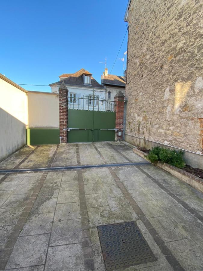 Maison Cosy Proche Centre Holiday home Compiegne